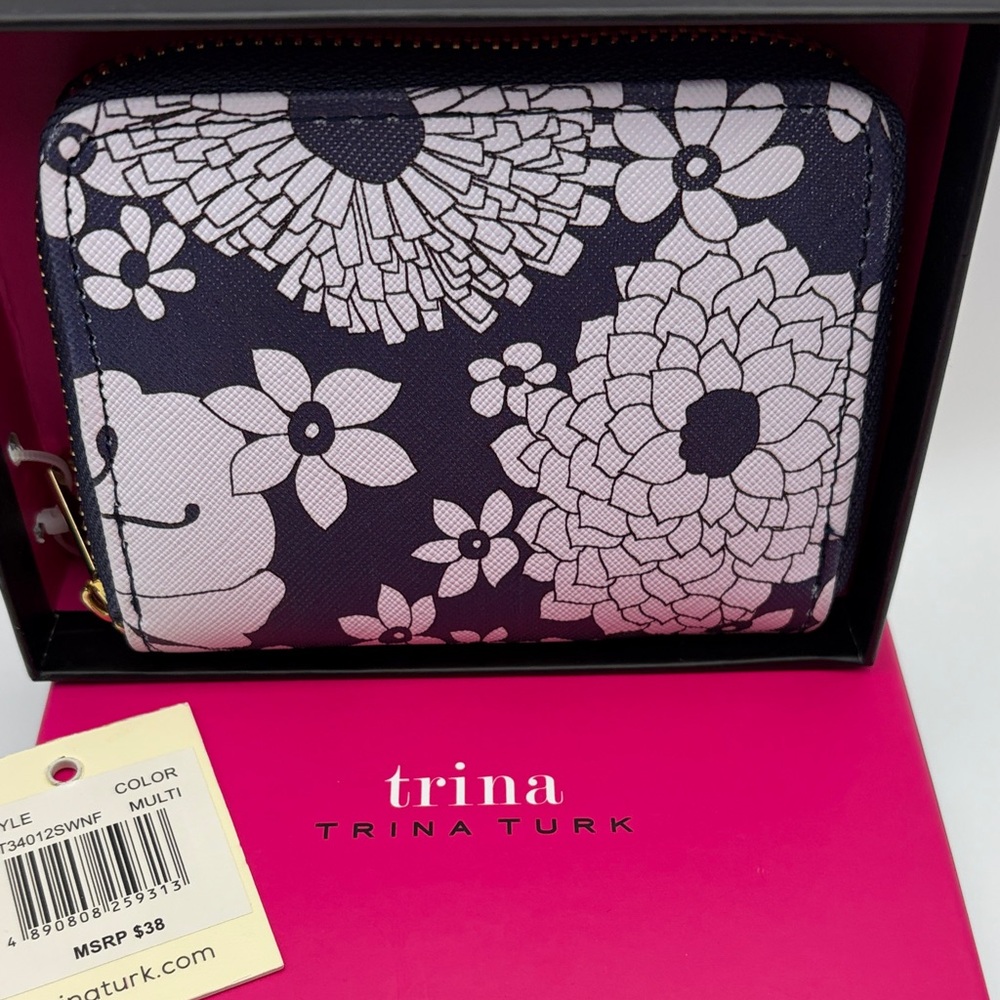 NIB Trina Turk Navy and White Floral Compact Wallet